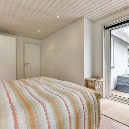 Vicky - 4km From The Sea By Interhome *
